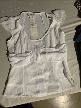 Farinelli White Ruffle Puff-Sleeve Blouse